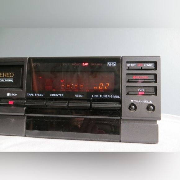 Vintage RCA VPT385 VHS HQ Video Cassette Recorder Player - No Remote. - Picture 7 of 9